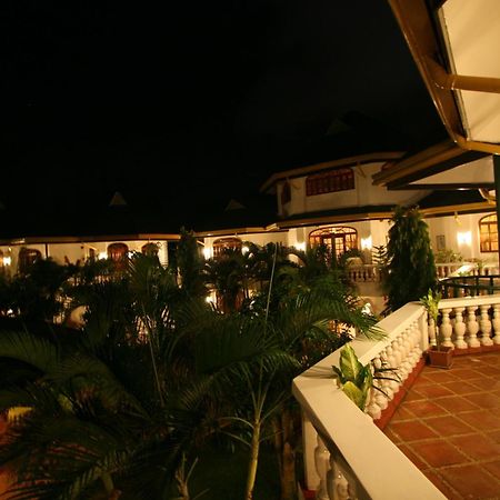 Dolce Vita Hotel Puerto Princesa Dış mekan fotoğraf